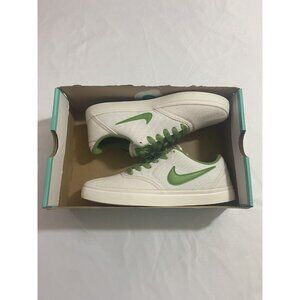 New Youth Size 5Y White Nike SB Check CNVS (GS) Skateboarding Shoes 905373 018